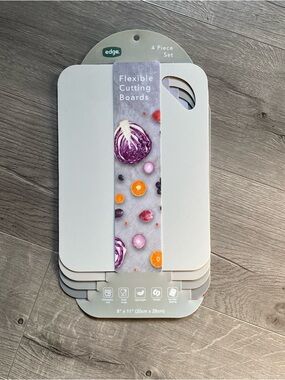 NEW edge 4-Piece Flexible Cutting Boards in Light Gray